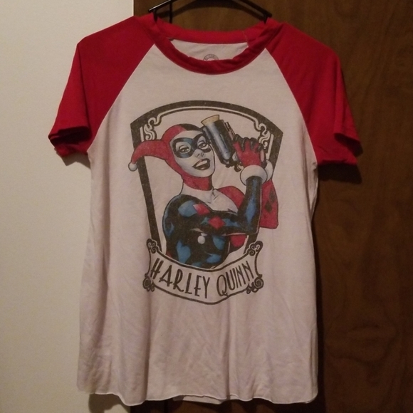 Harley Quinn T-Shirt - Picture 2 of 4